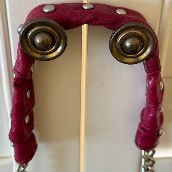 Pour La Victoria round crossbody bag - Picture 8 of 9